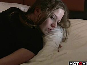 Petite brunette feels pure bliss