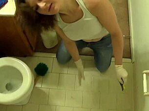 Pawg Fifi Foxx Cleans the House as a Maid