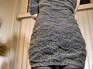 WATCH LIZ ASHLEY STRIP IN CANDID HOLIDAY LINGERIE!