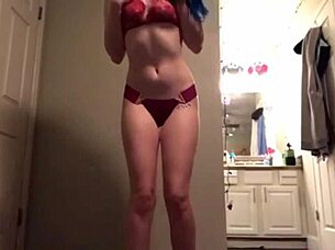 Teen 18+ striptease and masturbation 😍