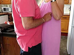 Hey, you wanna watch my fuck buddy drill my wife hard?