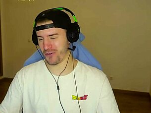 Bulmas intense nydelse fra monster blowjob overvælder i uncensureret scene