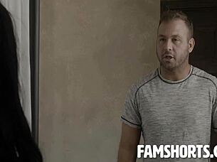 Yo, Emma, kriegst du das riesige Geschenk von Chad White, Mädchen?