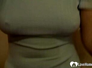 mă simt așa de obraznică pe cameră