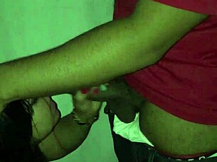 Ladysexy gives random guy an amazing blowjob! 😍