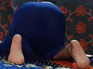 Hot Indian girl Priyanshi Sharma masturbating with dildo in saree