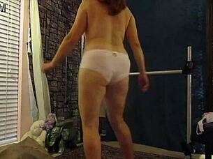 Hotwife unleashes wild pussy dance in homemade video