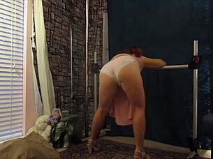 Hotwife unleashes wild pussy dance in homemade video