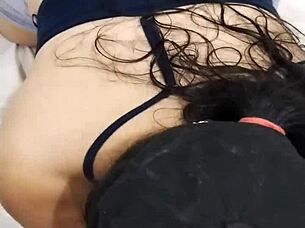 anilindura sucks her boyfriend's cock