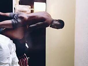 Thick Black Babe Gets Gut-Busting Fuck With Big Cock Cumshot In Homemade Video.