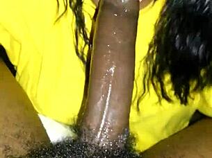 She deepthroats and swallows amateur cock with a smile, what a pro! 😏