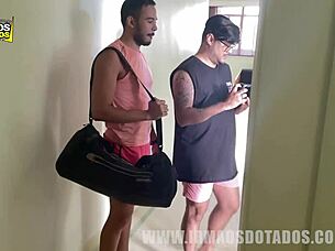 Está na moda dar o cu de calcinha mano - bastidores!