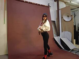 Melena Maria Rya nude backstage