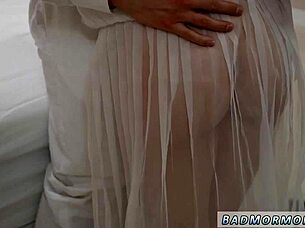 Teen Dike Discovers Her Wild Seductive Power