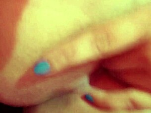 i'm watchin this teen prostitute blinkin her pink ass and havin orgasm