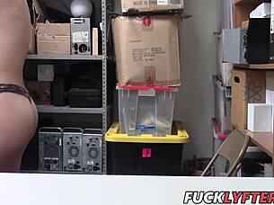 naomi nash gets cum on her ass