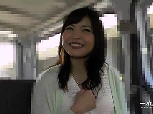 大人気お姉さん系s級av女優、碧しのちゃんを一本道人気シリーズ、「はだかの履歴書」で素を暴いちゃいます 1