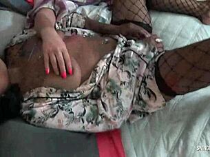 Hot Amateur Lesbians Masturbate And Lick Pussy