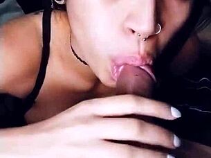 Satanbxbygirl Sucks Boyfriend During Webcam Show