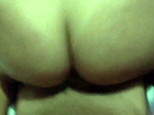 Hot wife enjoys amateur fun with passion