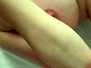 I tip my Miami driver with big tits and ass.