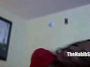 petite chocolate bbc enjoys finger fucking in ghetto reality