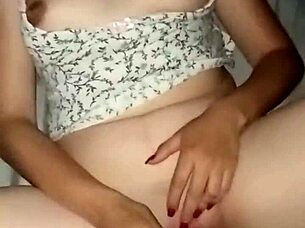 White Wife with Big Butt Fucked and Masturbated to Shaking Orgasm