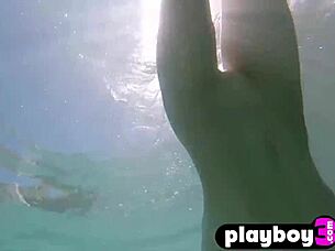 i adore latina teen alina lopez posing naked with huge ass