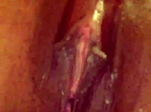 Watch this latina masturbate in the bathroom? So hot!