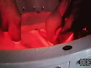 me follaron en el jacuzzi en un hotel nuevo sexy latina amateurs