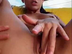 Solo Woman Gets Assfucking And Pussy Penetration With Toys