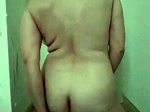 this french slave gets double pleasure 😏