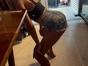 Want to see me give my pussy to a stranger after dancing?