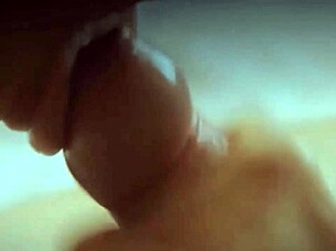 Sucking a good cock and extracting its semen in homemade blowjob!