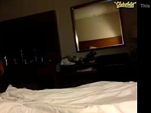 Gaykarer utforsker seg selv i historie med vennskap og knulloppdagelse