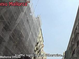 Kissing that hot Spanish brunette with the pink t-shirt trick 😘