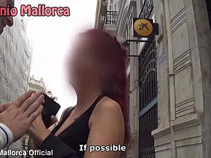 Kissing that hot Spanish brunette with the pink t-shirt trick 😘