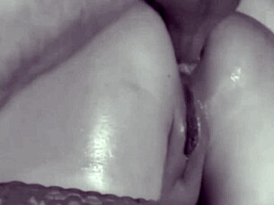 Homemade anal fucking milf with big ass