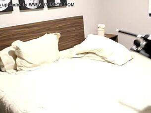 juguete nuevo primera parte con tetas grandes