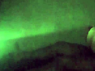 No Luz, Hablo a Mi Vecino por Miedo y Monto en Su Verga para Relajarme Rico