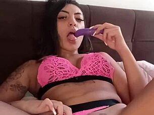 woke up horny and came on paola venturine's toy