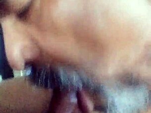 latino sucking black shemale's big cock 😏