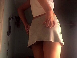 Latina amateur shows outfit before intense doggystyle fucking