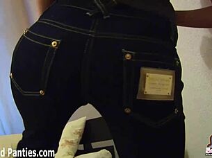 skinny jeans make my 18yo ass look amazing