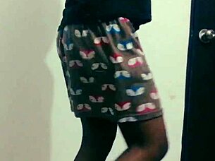 let's play a subtle sex game with anal teasing