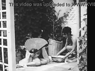 The Wonderful World of VINTAGE PHOTOGRAPHY: Women of the World