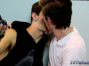 Twinks Experience First Gay Sex In Emotional Scene