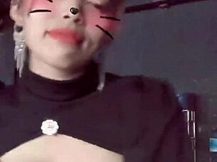 omg those big tits on teen 18+ 😍