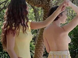 Curvy Lesbian Teens Megan Blake And Jay Marie Show Nice Bodies In Sunny Photo Session 😍