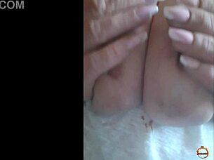 Klaudiaambergirl, horny cougar, massages her big natural tits